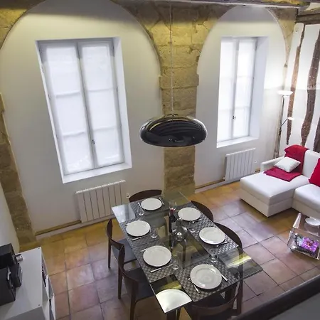 Place Des Vosges Apartment *